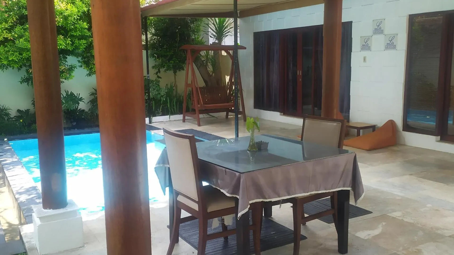 Private Villa With Swimming Pool Kuta